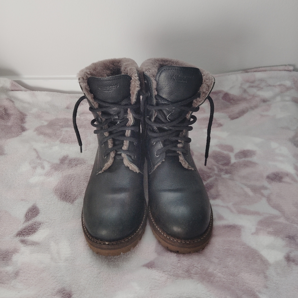 Kampgen Fur-Lined Black Lace-Up Boots - Picture 2 of 6